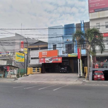 Hotel Syariah Tremigo Guesthouse Cirebon Kültér fotó