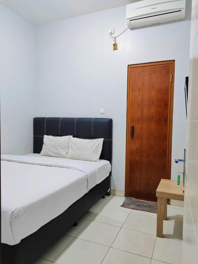 Hotel Syariah Tremigo Guesthouse Cirebon Kültér fotó