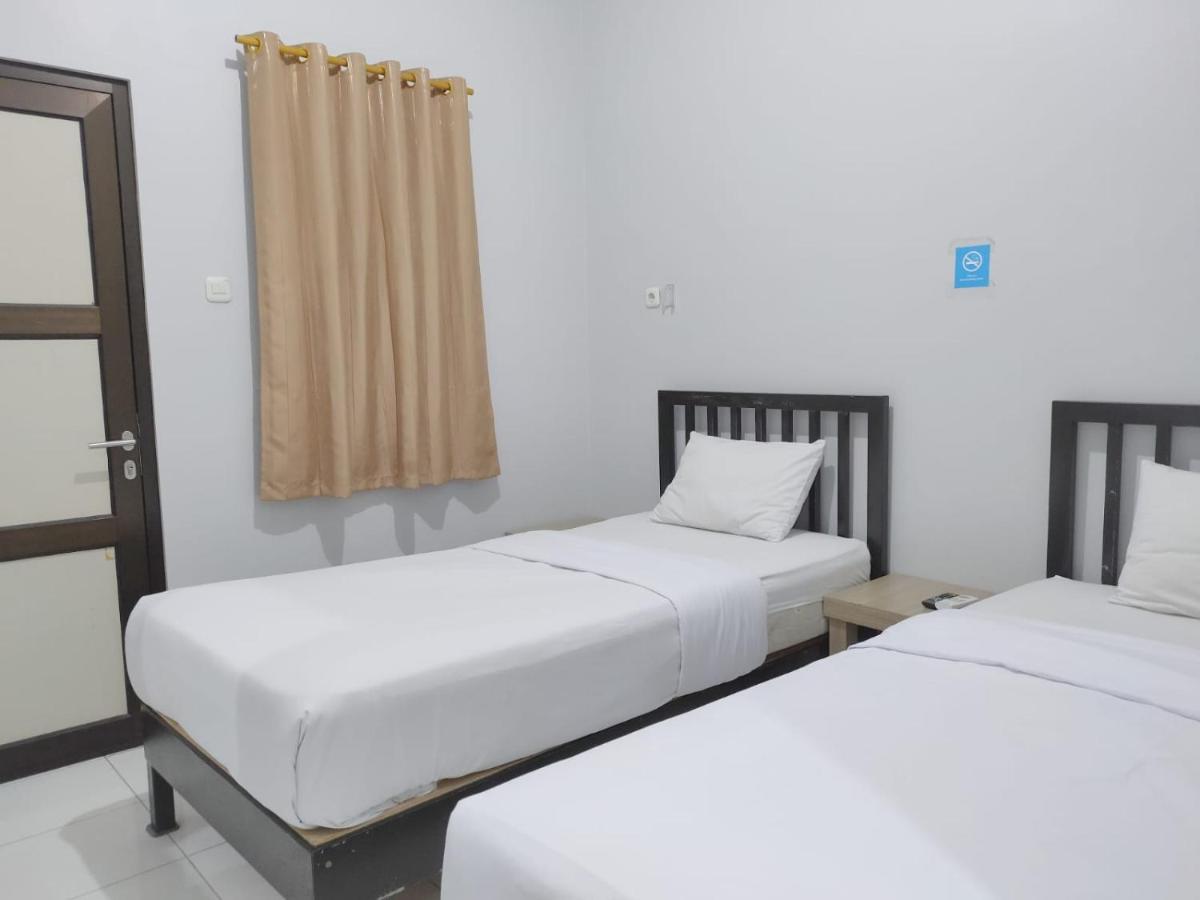 Hotel Syariah Tremigo Guesthouse Cirebon Kültér fotó