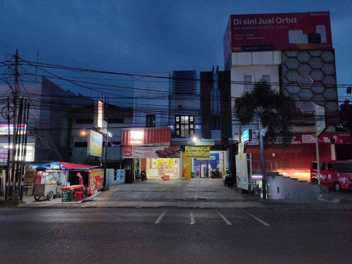 Hotel Syariah Tremigo Guesthouse Cirebon Kültér fotó