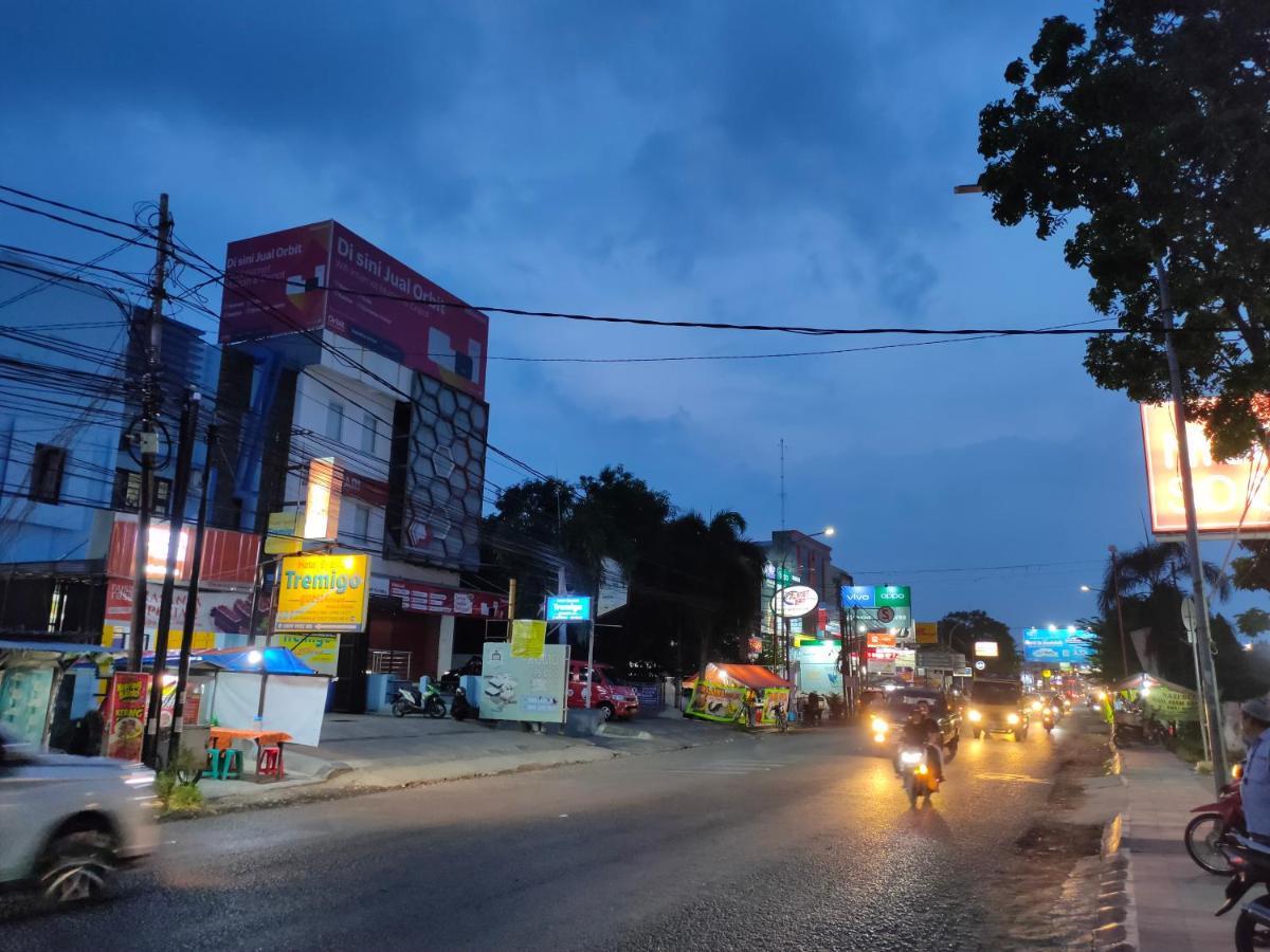 Hotel Syariah Tremigo Guesthouse Cirebon Kültér fotó
