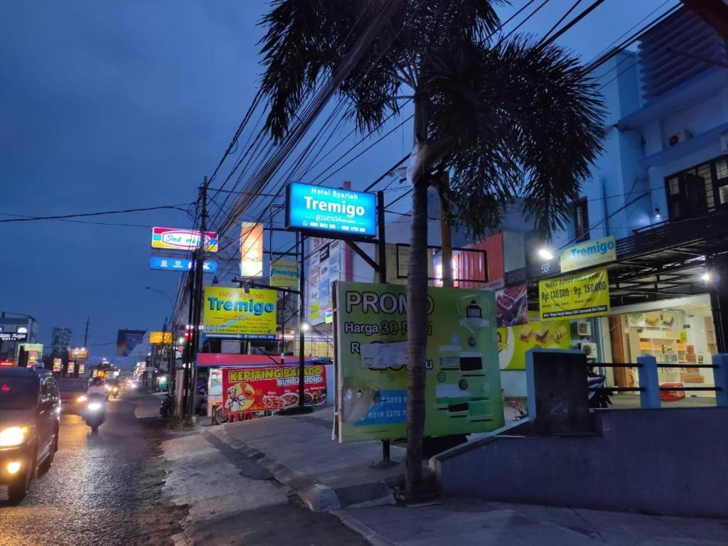 Hotel Syariah Tremigo Guesthouse Cirebon Kültér fotó