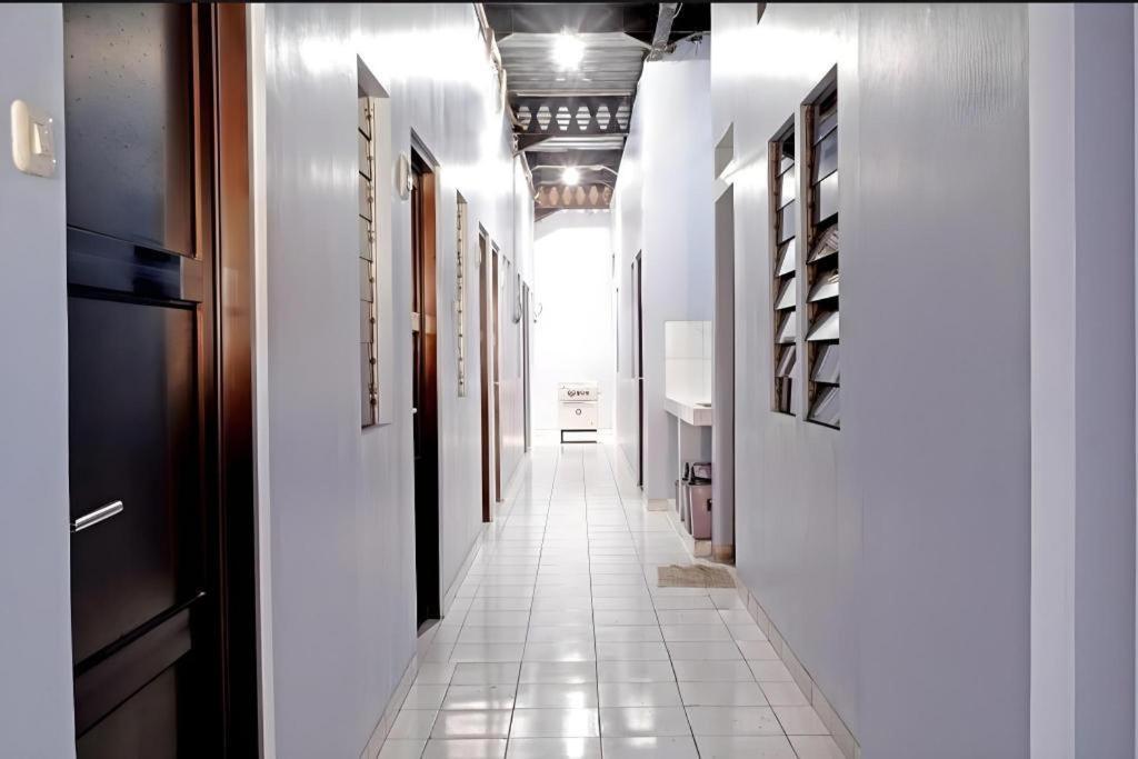 Hotel Syariah Tremigo Guesthouse Cirebon Kültér fotó