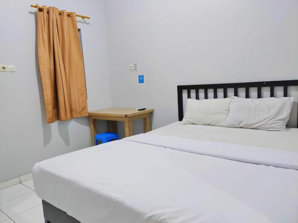 Hotel Syariah Tremigo Guesthouse Cirebon Kültér fotó