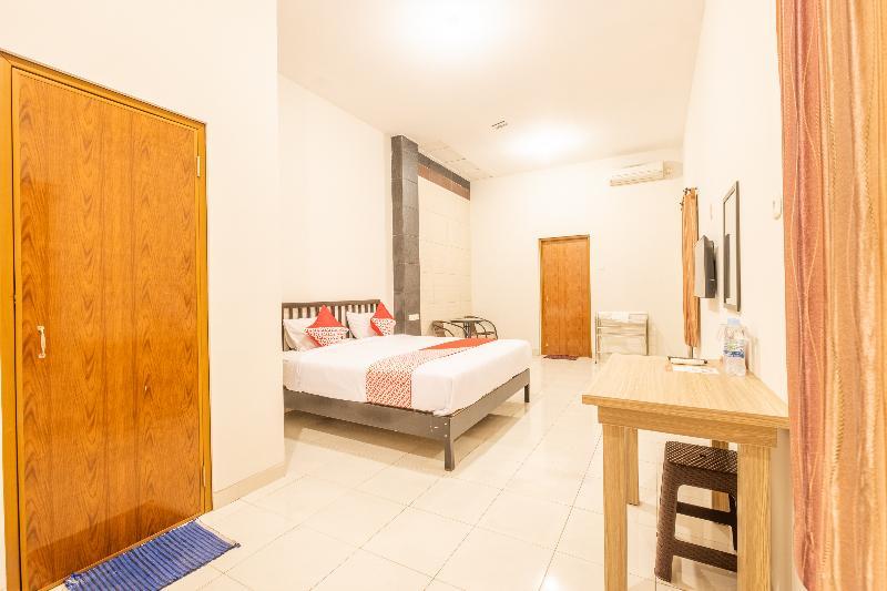 Hotel Syariah Tremigo Guesthouse Cirebon Kültér fotó